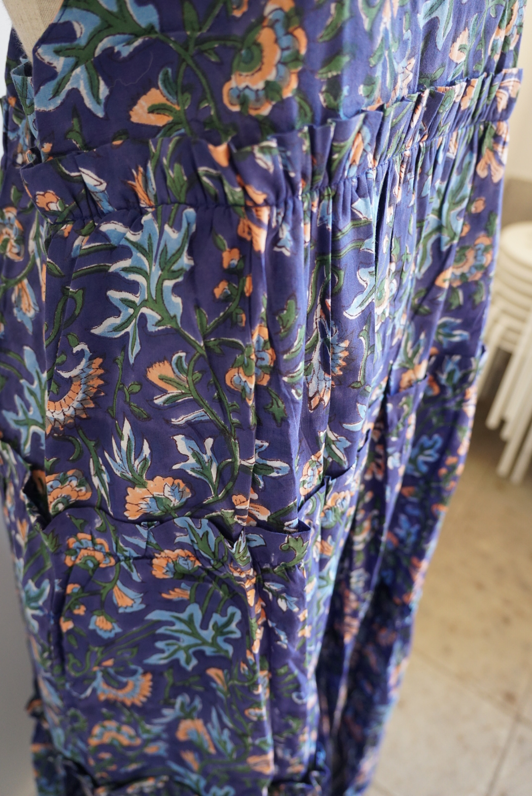 midnight blue camisole tiered dress - 画像 (12)