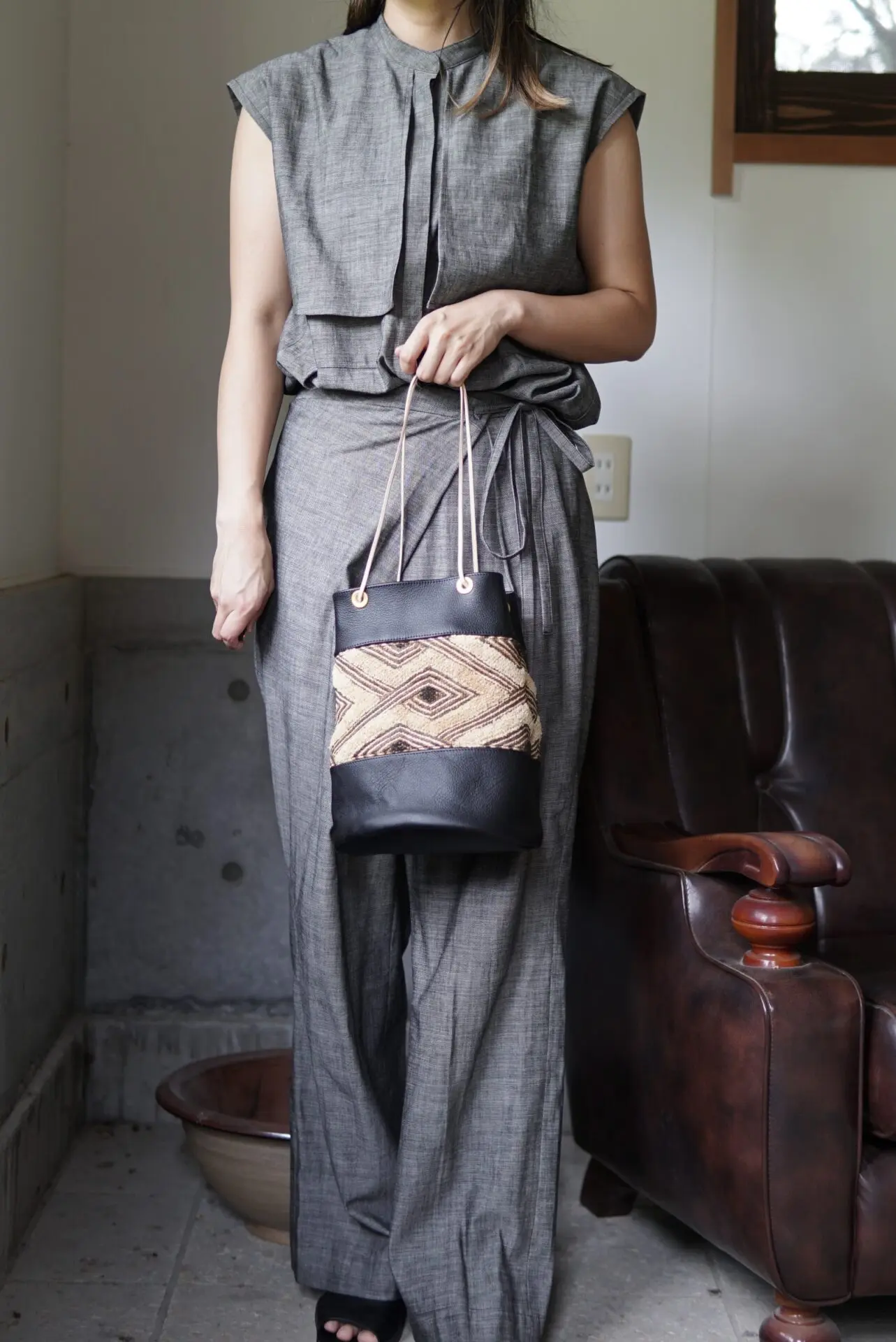 ITEMS | nioki with AMKUPi