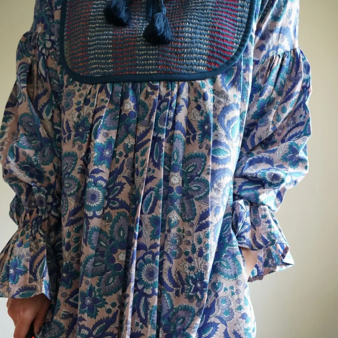 ITEMS | nioki with AMKUPi