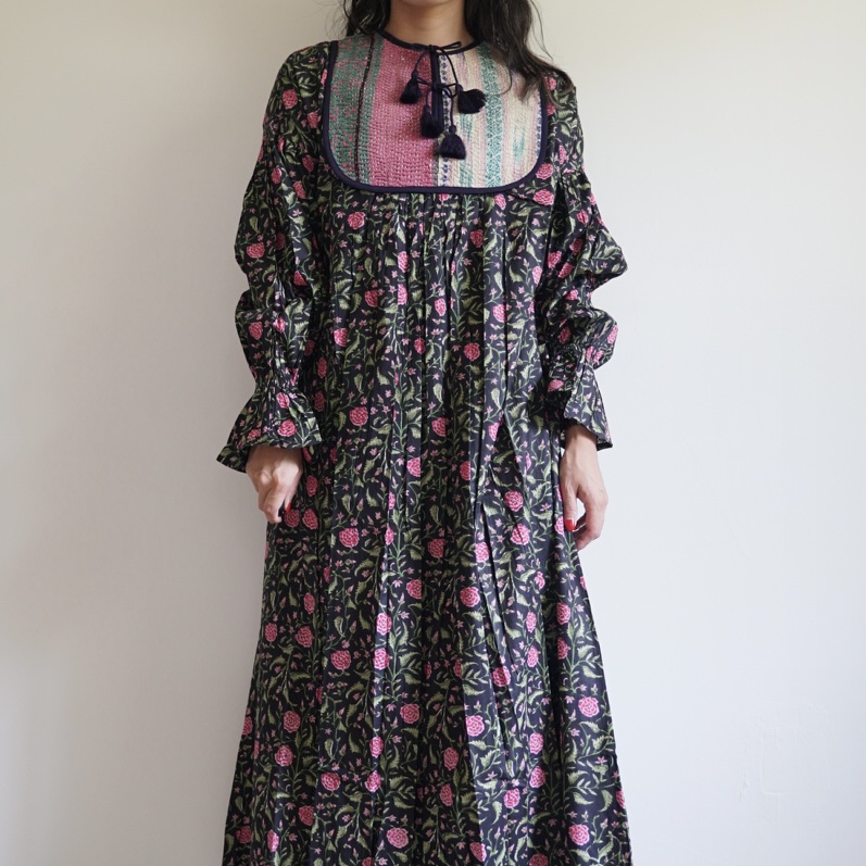 nioki ニウーキ　花柄 長袖 ワンピース 新品未使用タグ付き♡ニウーキ nioki ワンピース マキシ丈 総柄