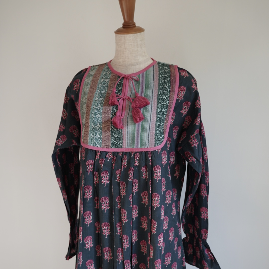 み*ゆ様 nioki ニウーキ ブラウス み*ゆ様 nioki ニウーキ ブラウス - メルカリ