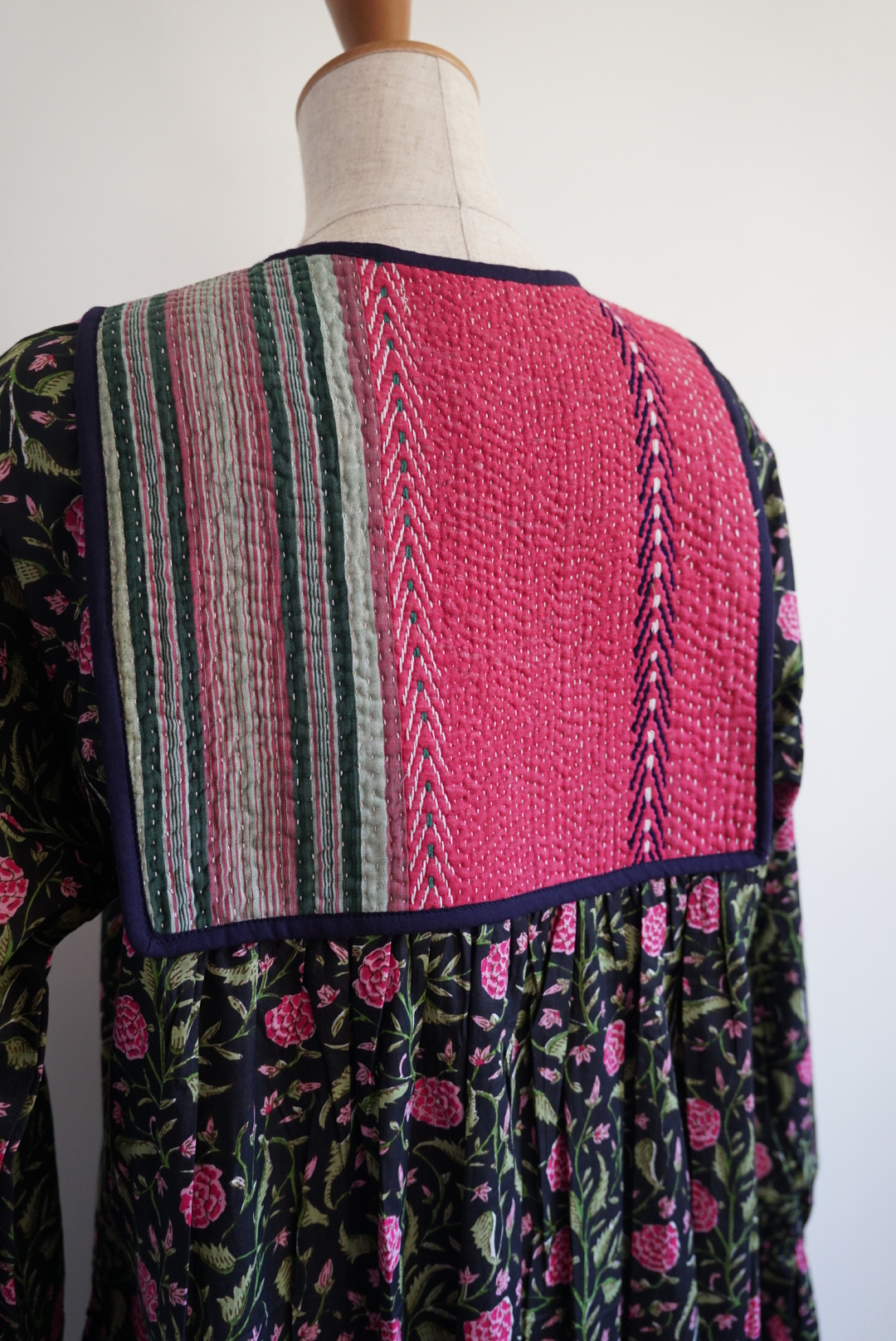 pink × black kantha dress #2511001 - 画像 (9)