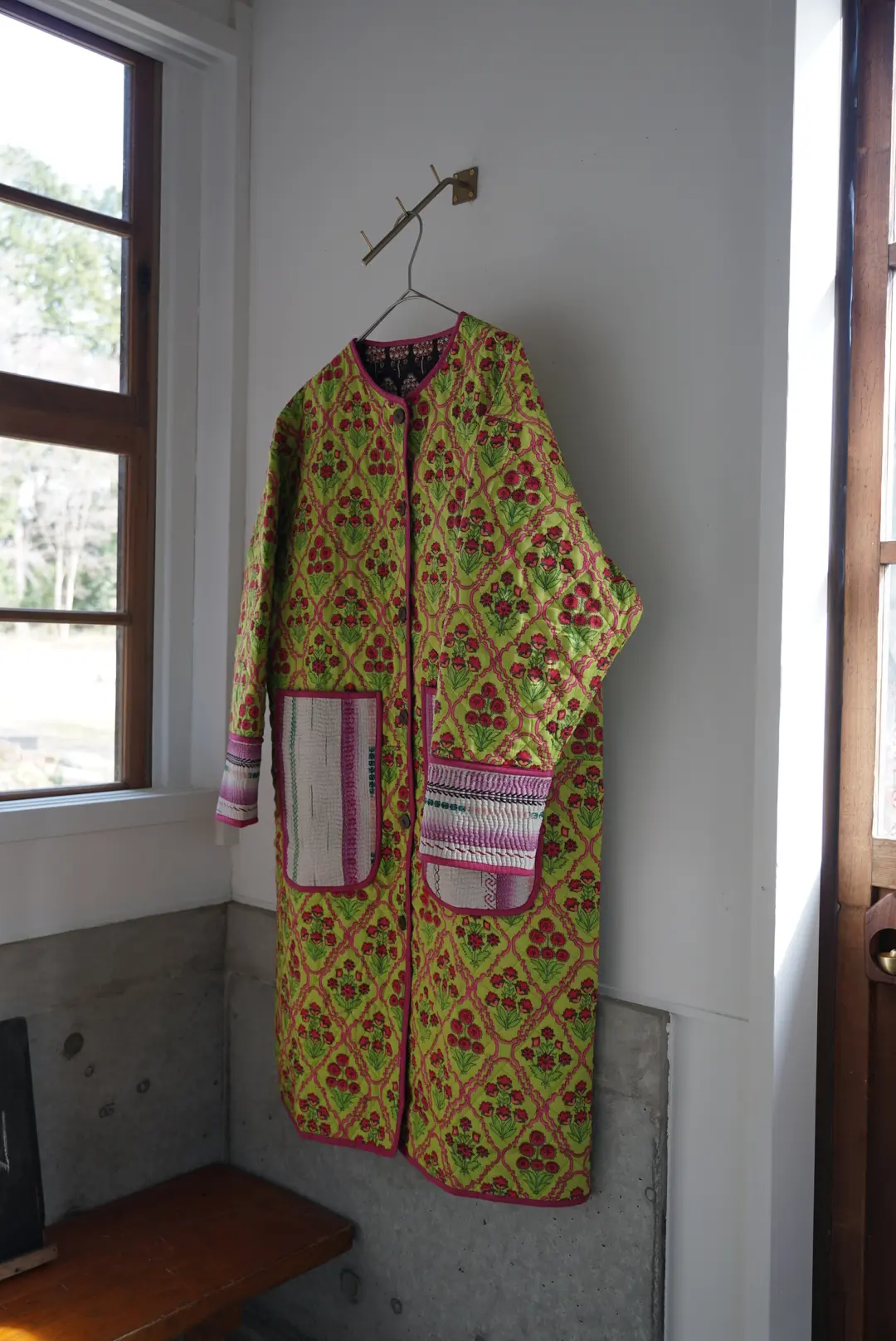 ITEMS | nioki with AMKUPi