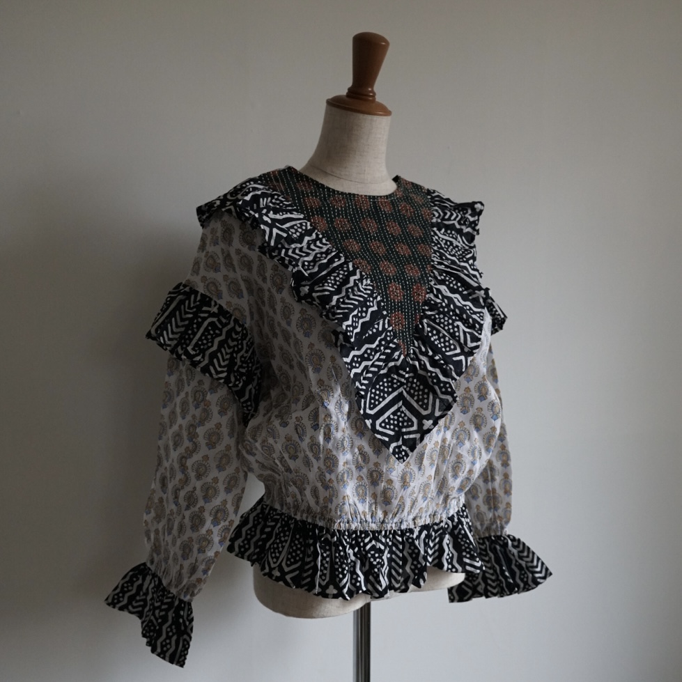 white×black kantha blouse