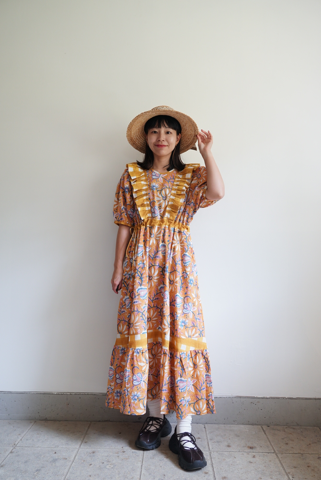 yellow beige cinema puff dress - 画像 (5)