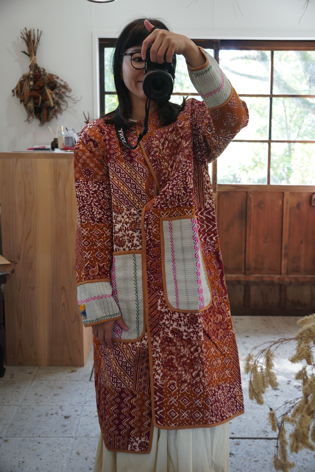 brown camel kantha long jacket - 画像 (12)