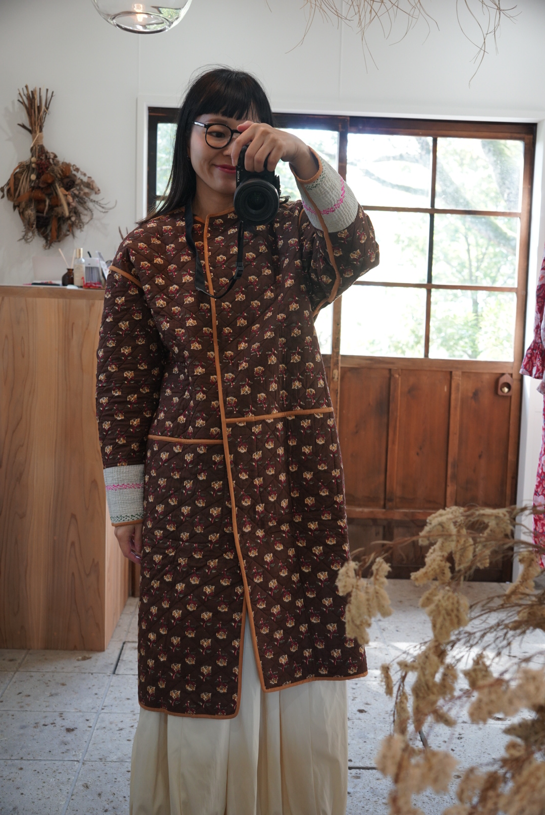 brown camel kantha long jacket - 画像 (13)